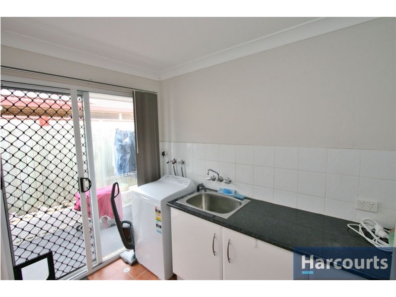6 Clovelly Pl, Sandstone Point QLD 4511