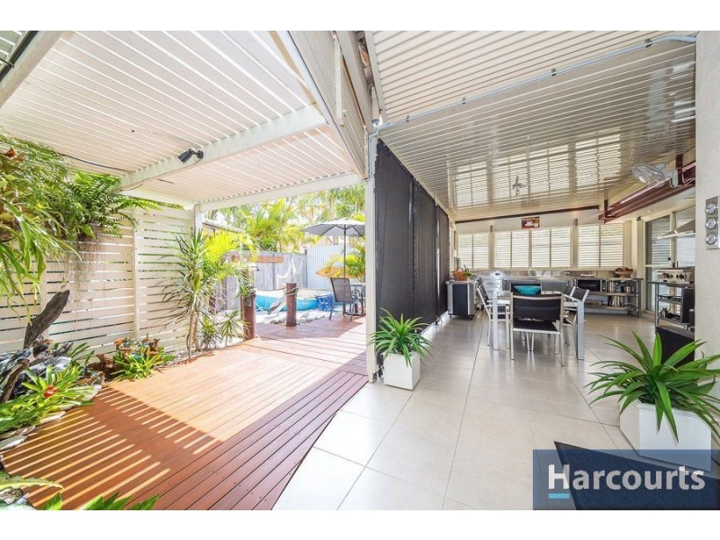 79 Headsail Dr, Banksia Beach QLD 4507
