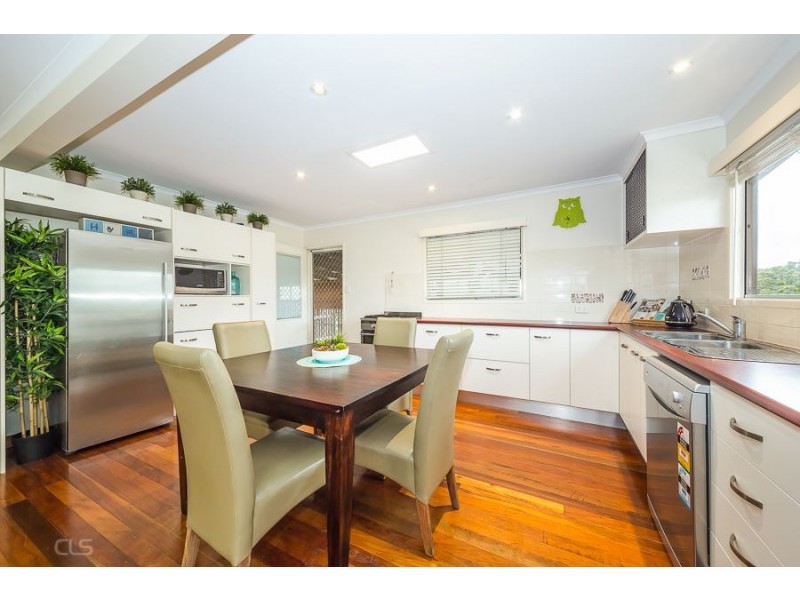 61 Spowers St, Bongaree QLD 4507