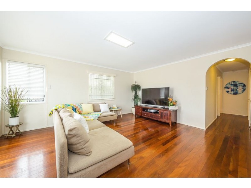 61 Spowers St, Bongaree QLD 4507