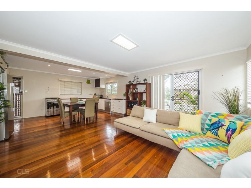 61 Spowers St, Bongaree QLD 4507