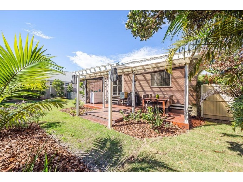61 Spowers St, Bongaree QLD 4507