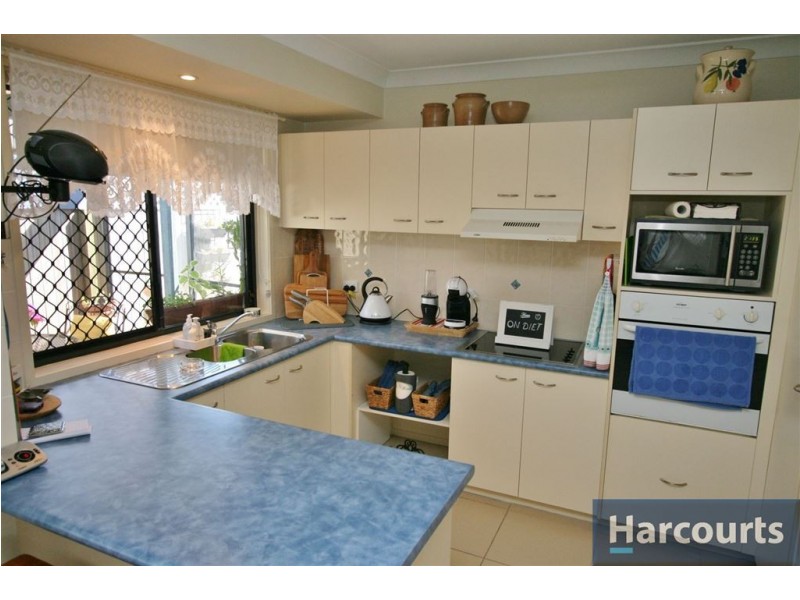 12/8 Spinnaker Dr, Sandstone Point QLD 4511