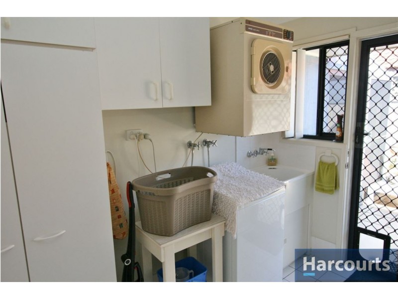 12/8 Spinnaker Dr, Sandstone Point QLD 4511