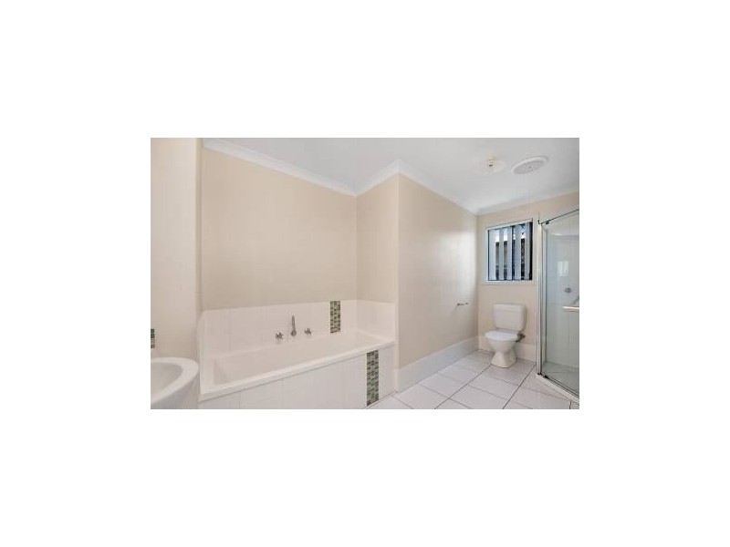 26 Broadleaf Place, Ningi QLD 4511