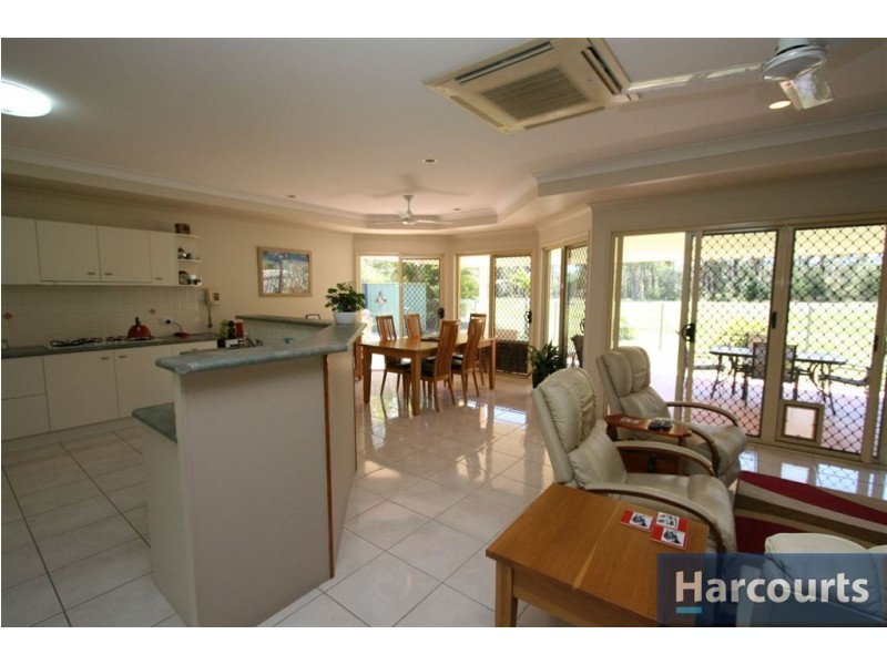54 Protea Dr, Bongaree QLD 4507
