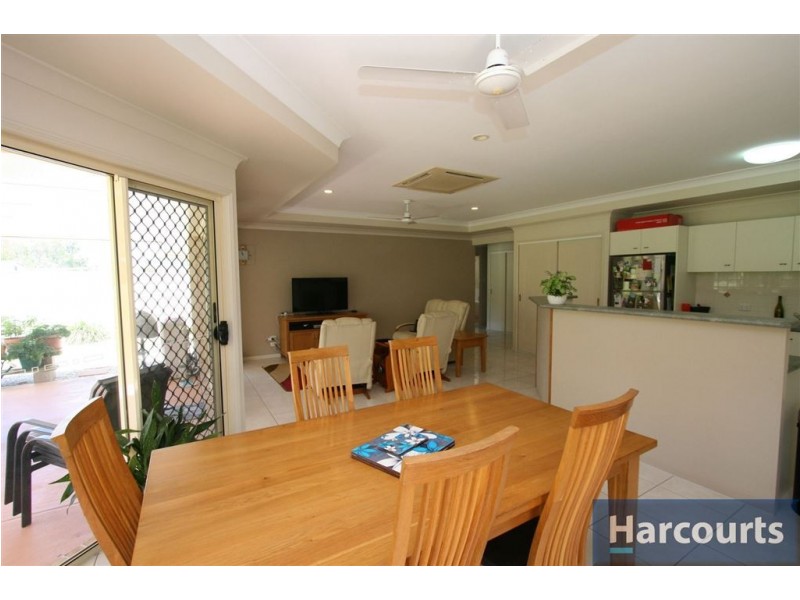 54 Protea Dr, Bongaree QLD 4507