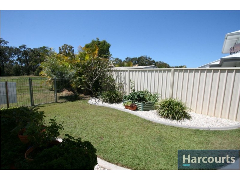 54 Protea Dr, Bongaree QLD 4507