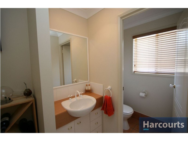 54 Protea Dr, Bongaree QLD 4507