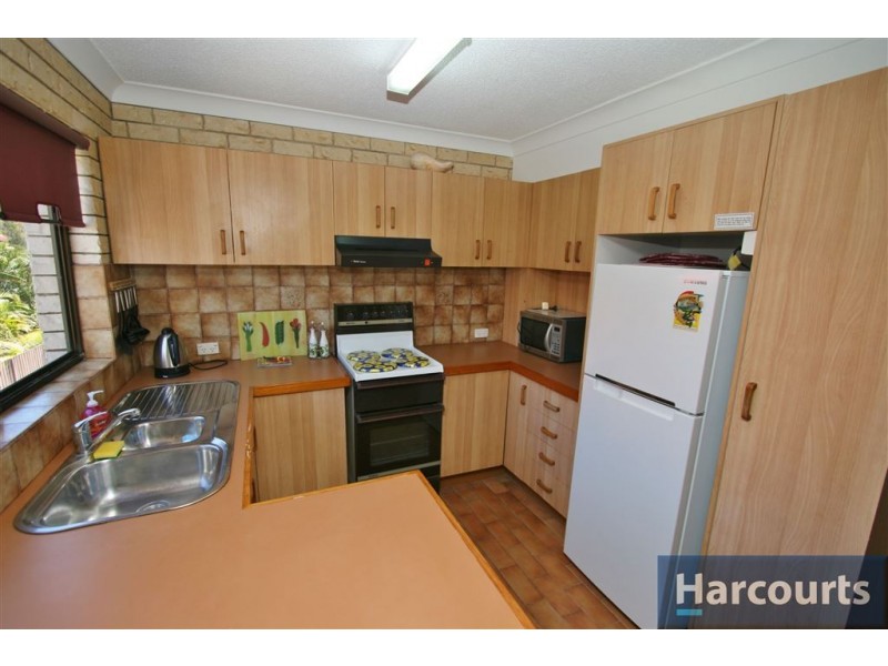 4/2 Ottiwell St, Woorim QLD 4507