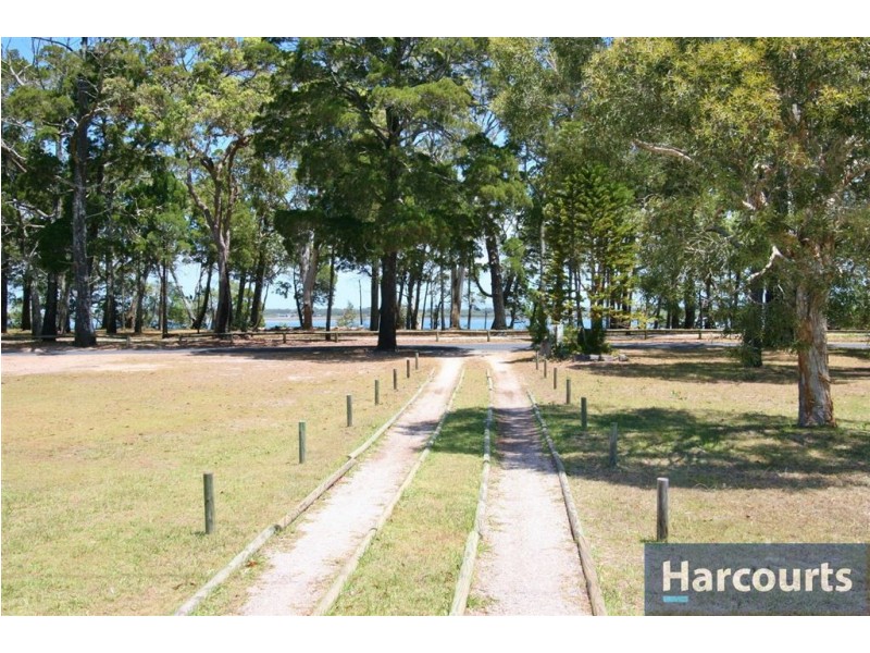 112 White Patch Esplanade, White Patch QLD 4507