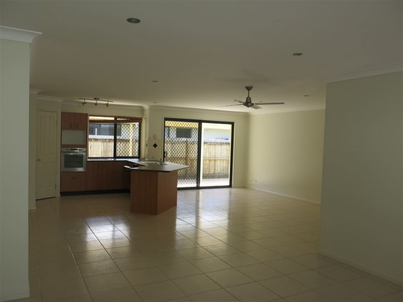 Sandstone Point QLD 4511