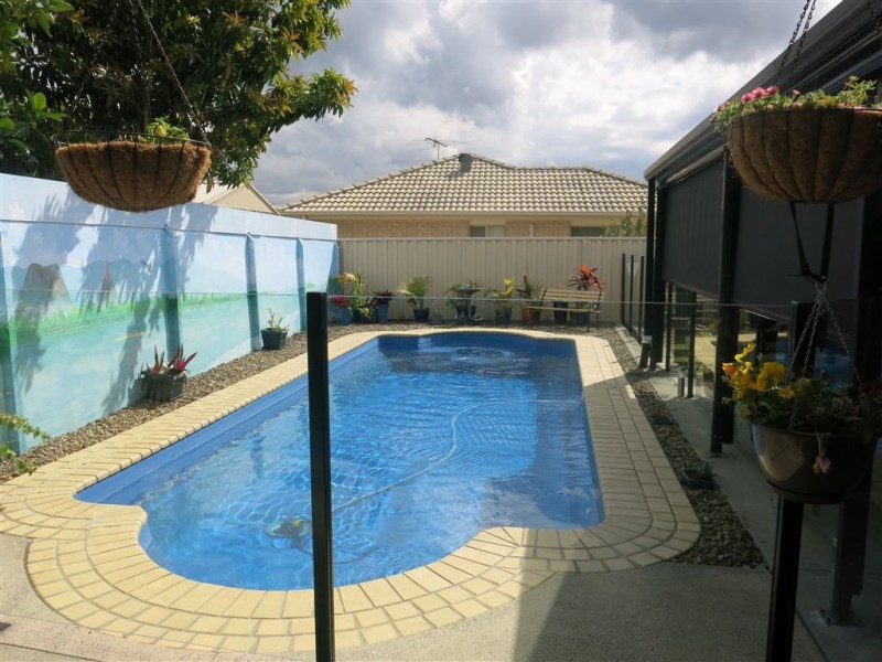 Sandstone Point QLD 4511