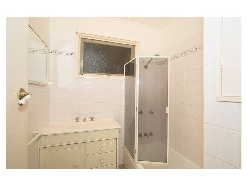 84 Elkhorn Ave, Bellara QLD 4507