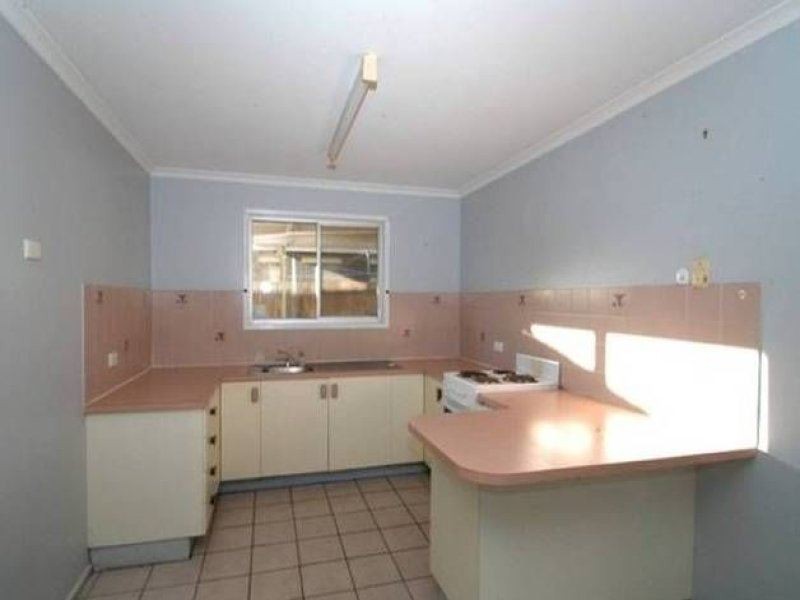 32 Dianthus Ave, Banksia Beach QLD 4507
