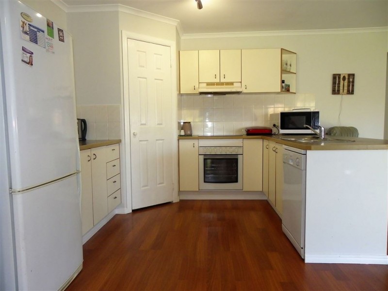 Sandstone Point QLD 4511