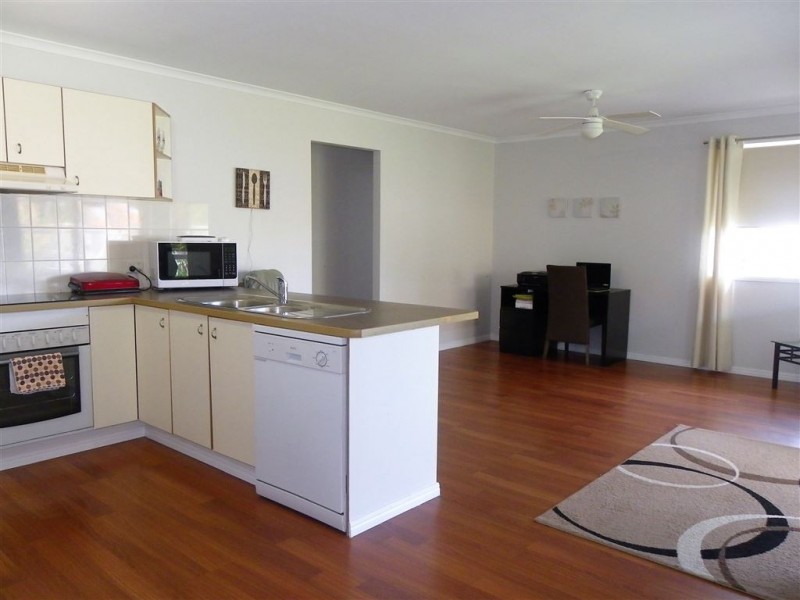 Sandstone Point QLD 4511