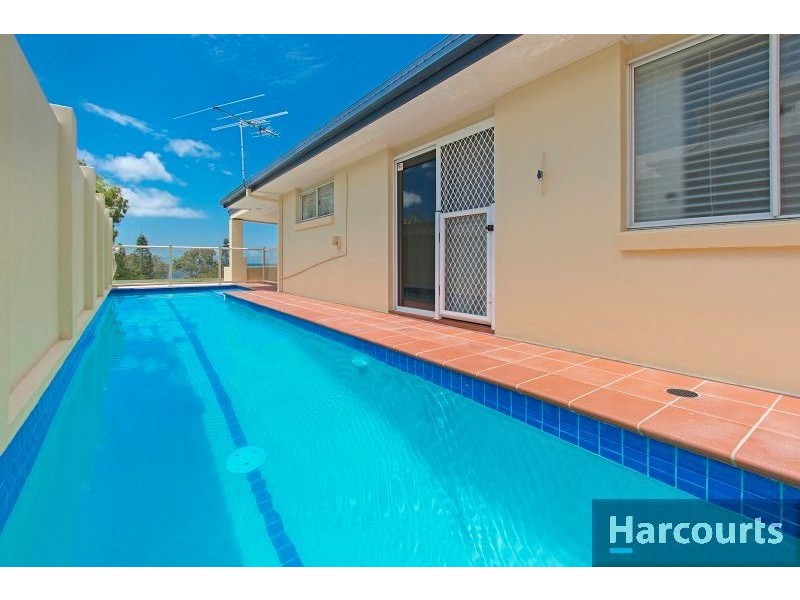 9 Clark Terrace, Sandstone Point QLD 4511