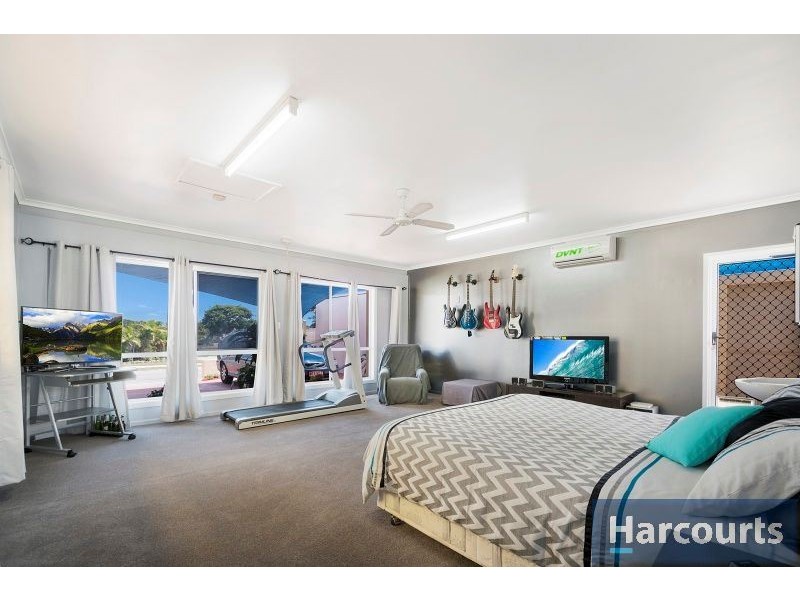 9 Clark Terrace, Sandstone Point QLD 4511