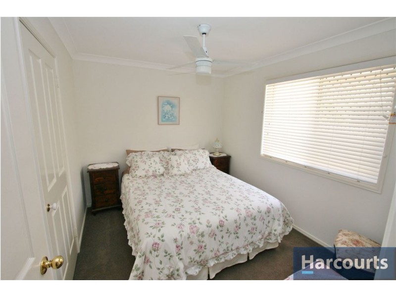 12 Mossman Way, Sandstone Point QLD 4511