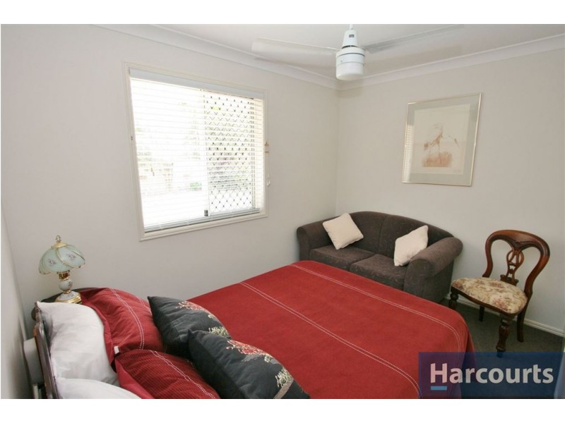 12 Mossman Way, Sandstone Point QLD 4511