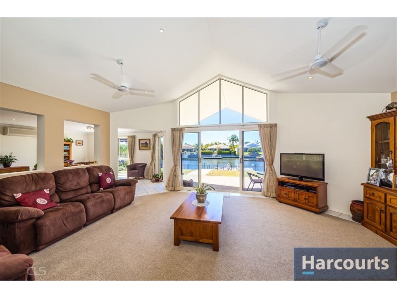 11 Dugong  Crescent, Banksia Beach QLD 4507