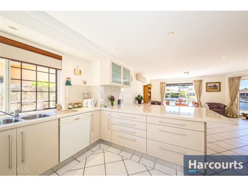 11 Dugong  Crescent, Banksia Beach QLD 4507