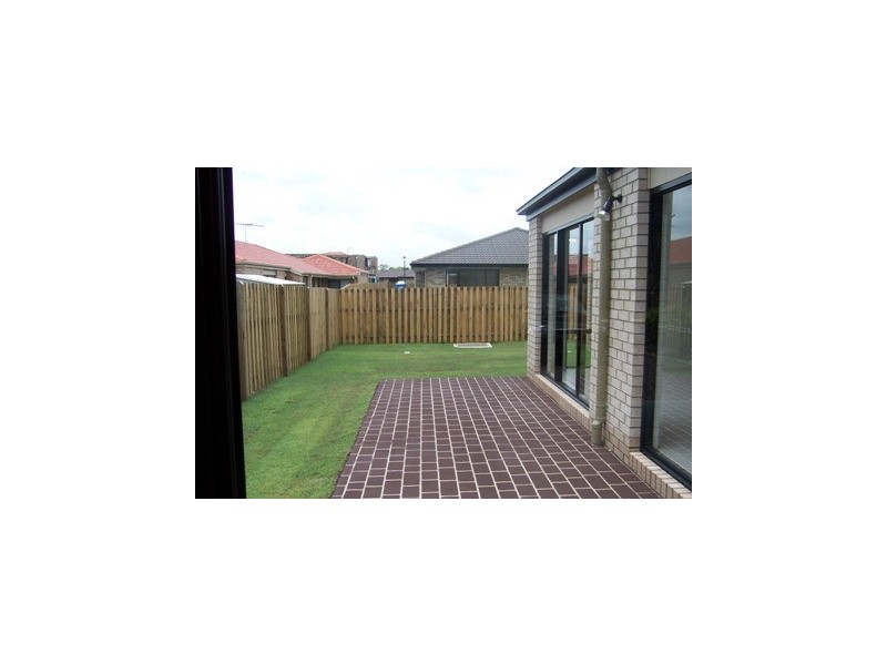 Sandstone Point QLD 4511