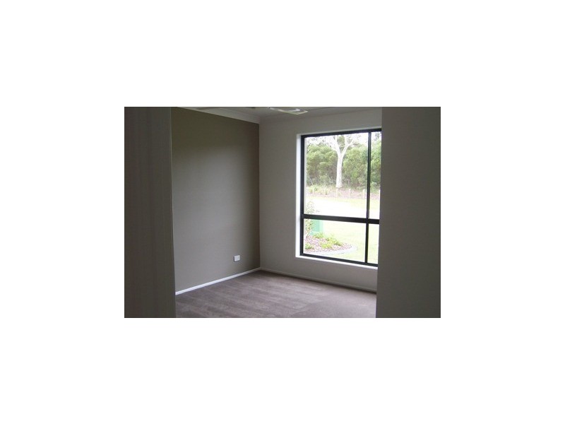 Sandstone Point QLD 4511