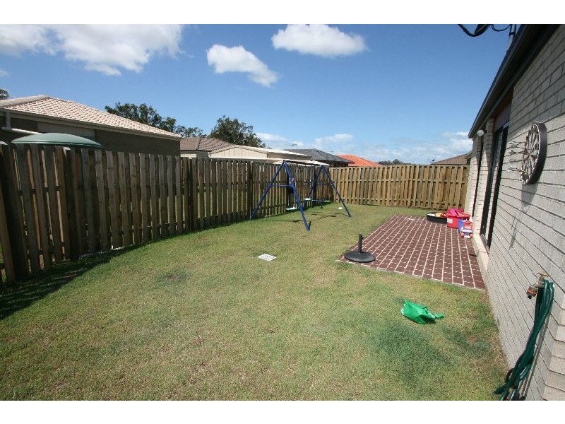 Sandstone Point QLD 4511