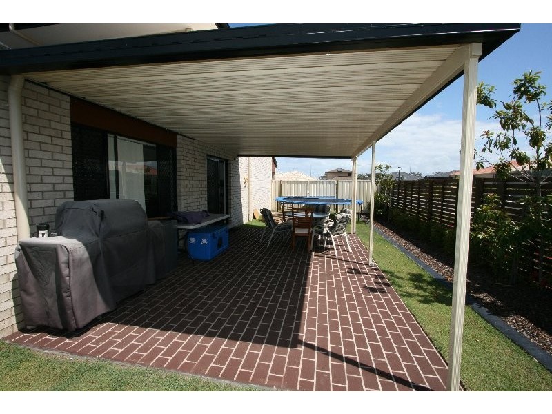 Sandstone Point QLD 4511