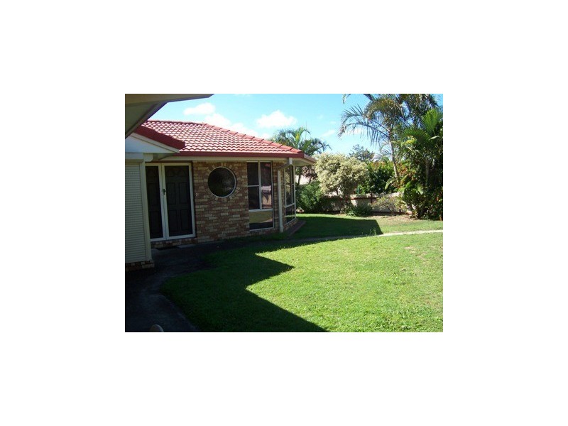 Sandstone Point QLD 4511