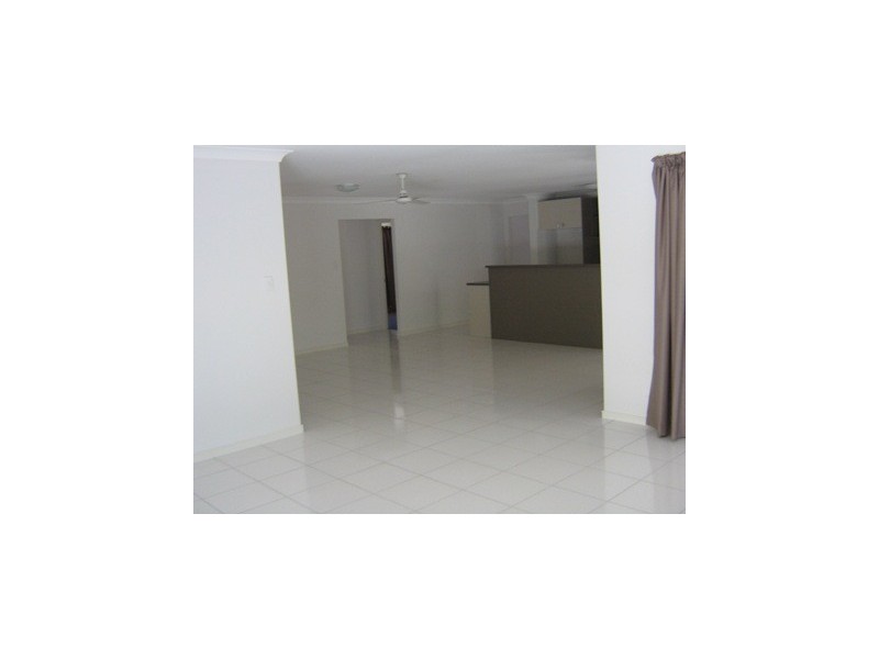 71 Ningi Esplanade, Ningi QLD 4511