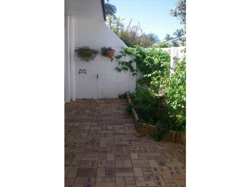 24/10 Spinnaker Drive, Sandstone Point QLD 4511