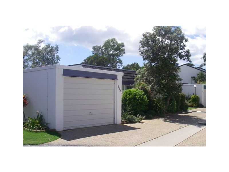 24/10 Spinnaker Drive, Sandstone Point QLD 4511