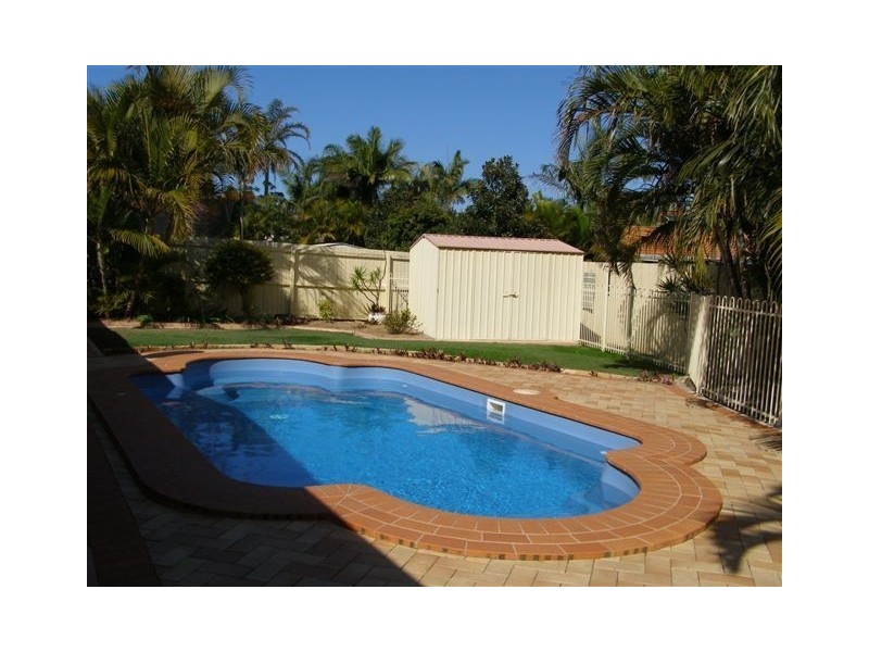 Sandstone Point QLD 4511