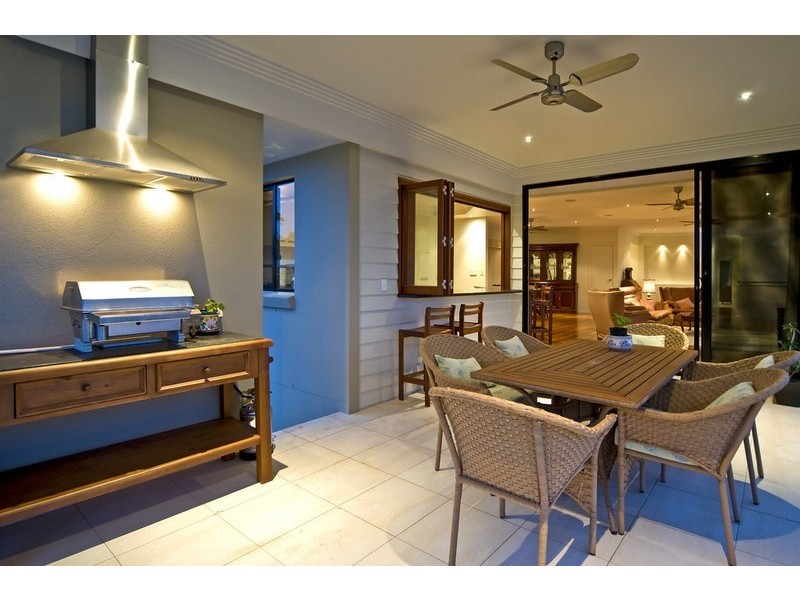 4 Oak Street, Ormiston QLD 4160