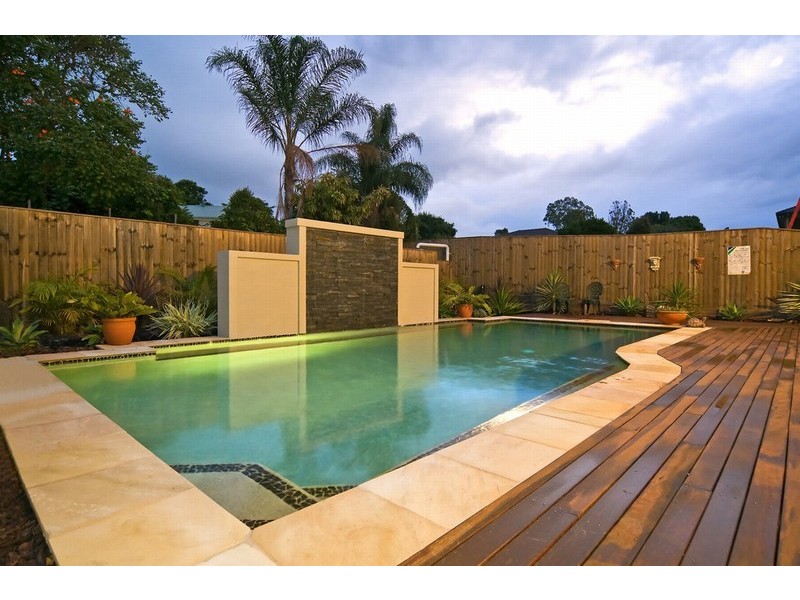 4 Oak Street, Ormiston QLD 4160