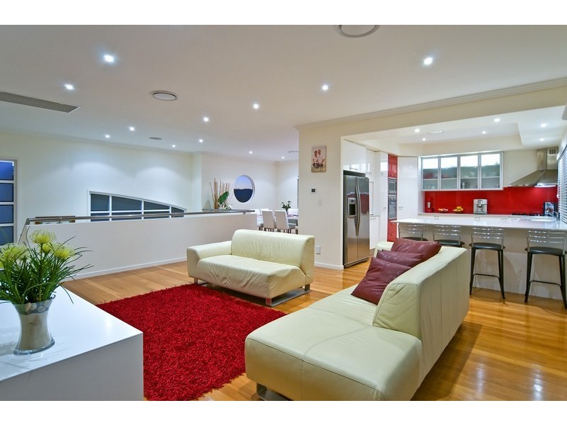 6 Vantage Crsecent, Wellington Point QLD 4160
