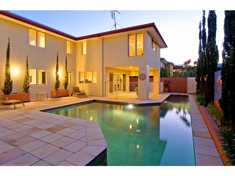 22 Rosebud Esplanade, Victoria Point QLD 4165