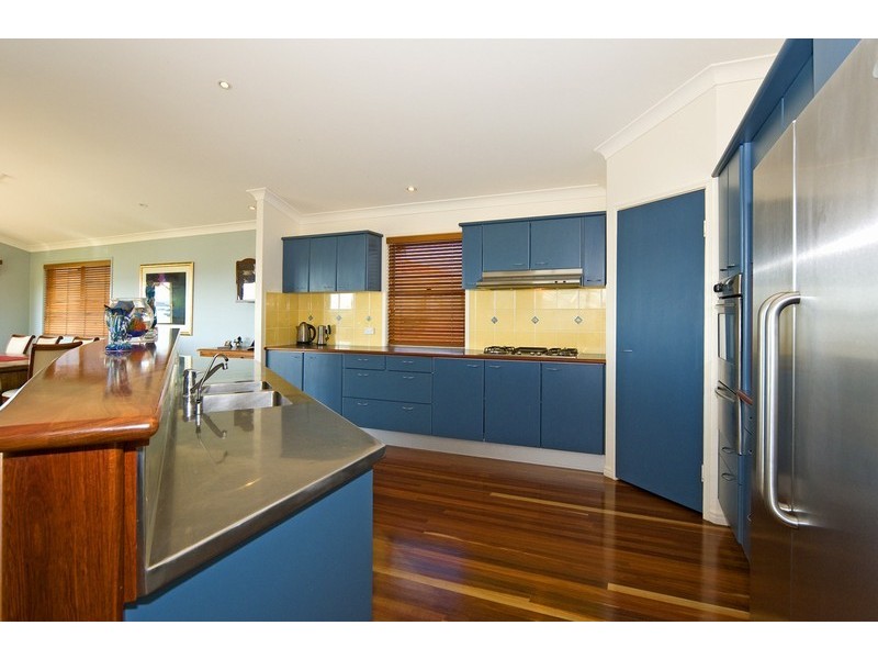 22 Rosebud Esplanade, Victoria Point QLD 4165