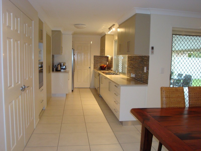 18 Laurance Court, Wellington Point QLD 4160