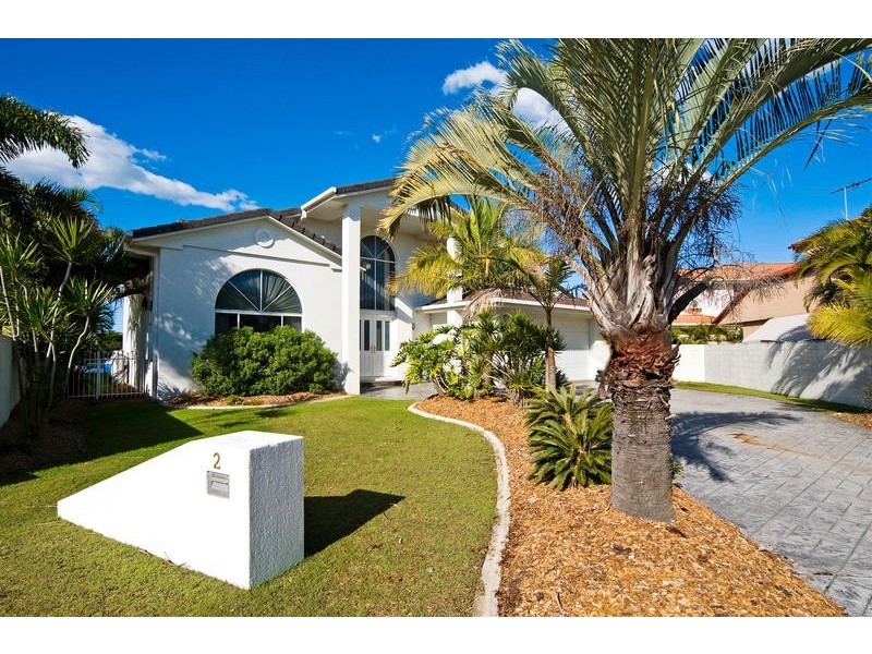 2 Beaufort Court, Raby Bay QLD 4163