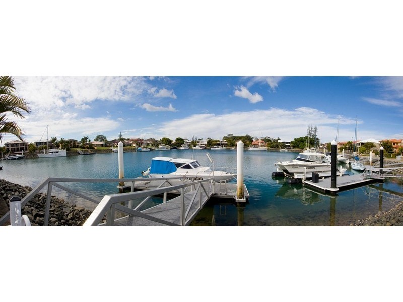 2 Beaufort Court, Raby Bay QLD 4163