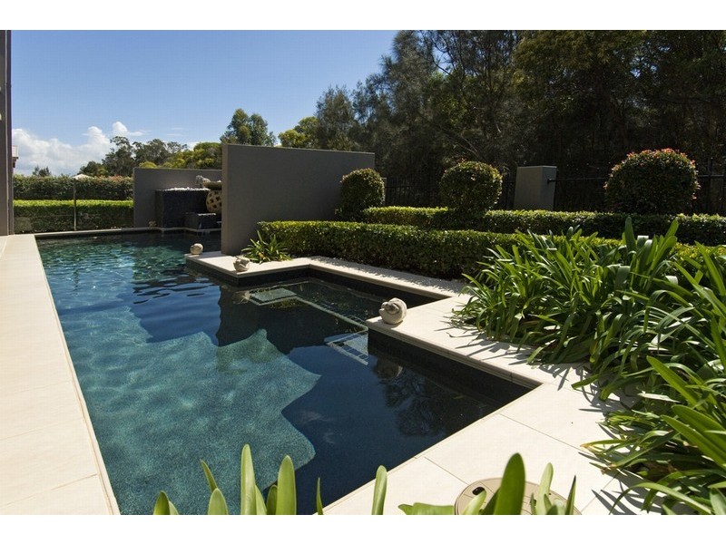 7 Allan Day Drive, Wellington Point QLD 4160