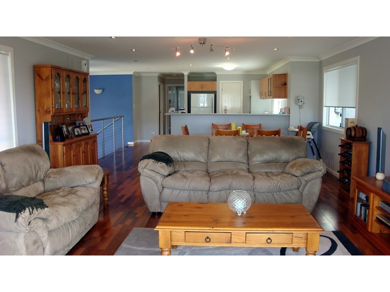 16 Mooroondu Road, Thorneside QLD 4158