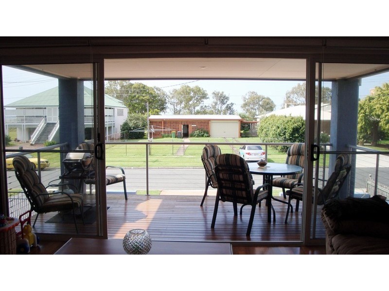 16 Mooroondu Road, Thorneside QLD 4158