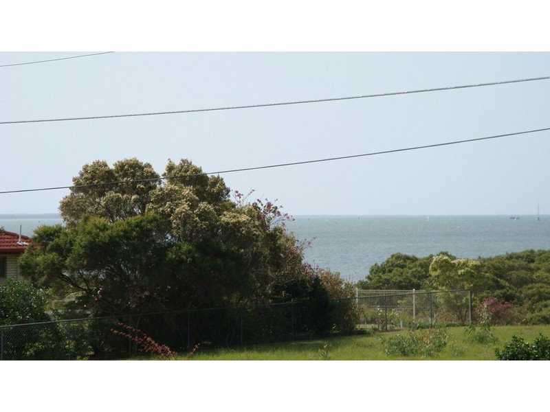 16 Mooroondu Road, Thorneside QLD 4158
