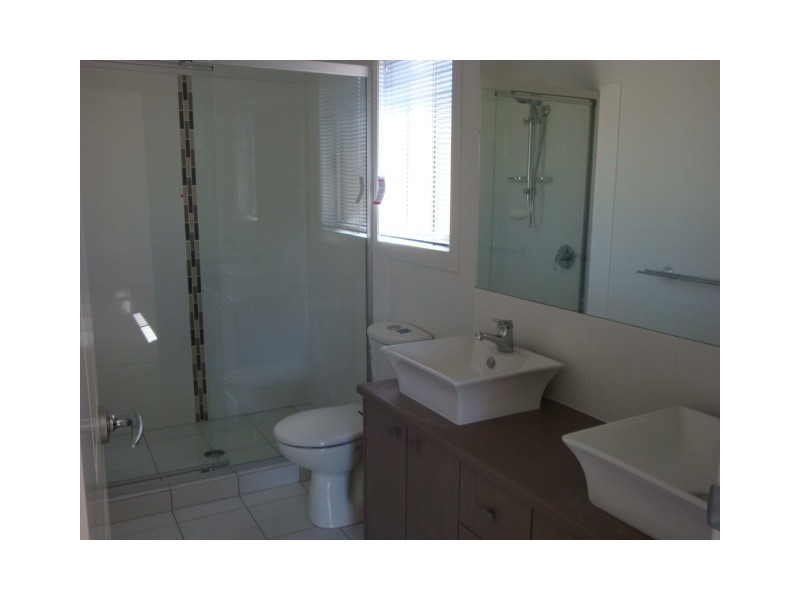 34 Birdwood Road, Birkdale QLD 4159