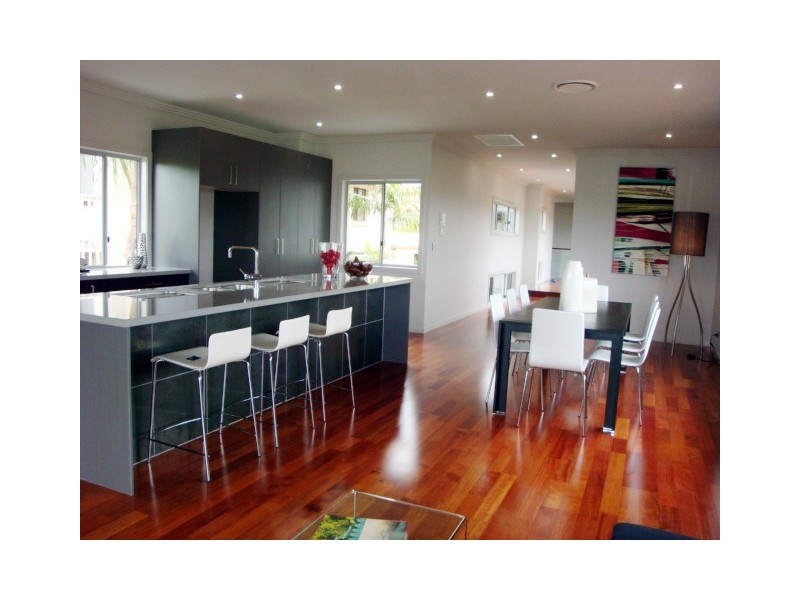 339 Main Road, Wellington Point QLD 4160